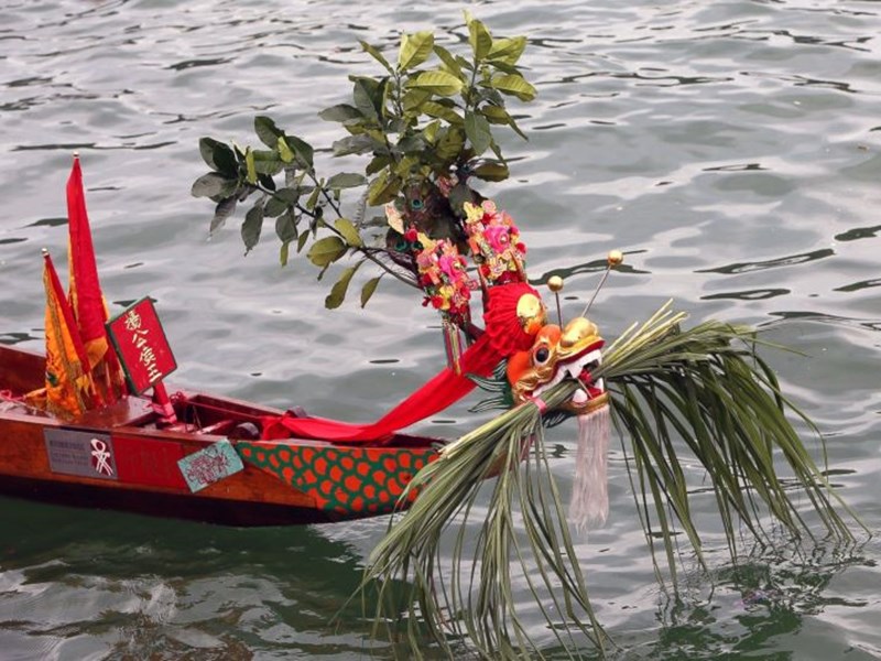 Meraikan Festival Perahu Naga